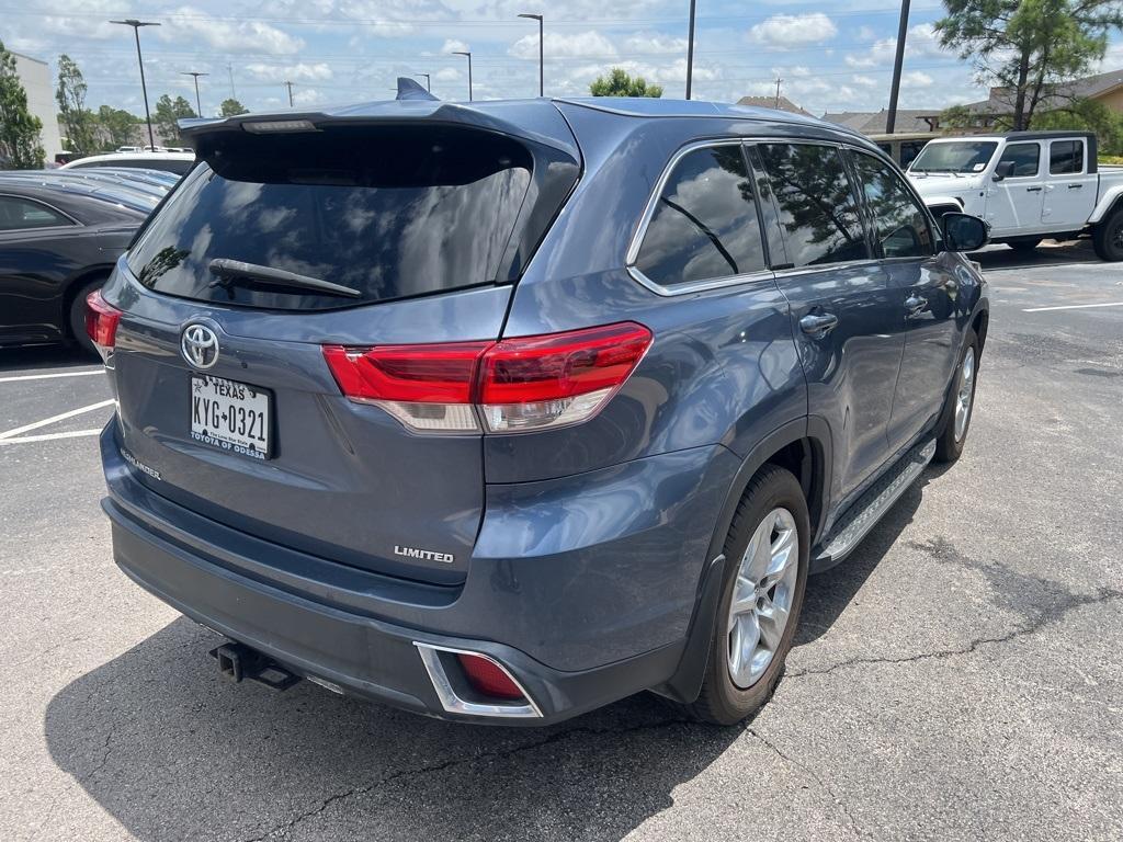 used 2018 Toyota Highlander car, priced at $24,817