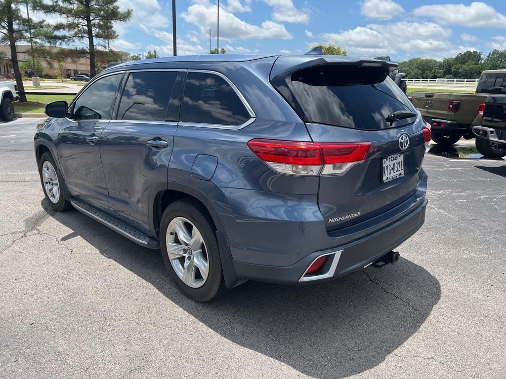 used 2018 Toyota Highlander car, priced at $24,817