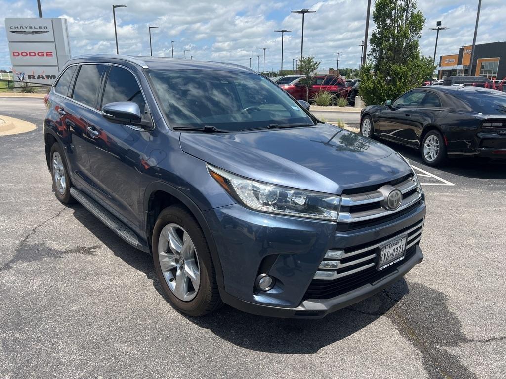used 2018 Toyota Highlander car, priced at $24,817