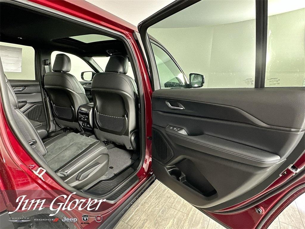 new 2025 Jeep Grand Cherokee L car, priced at $41,734