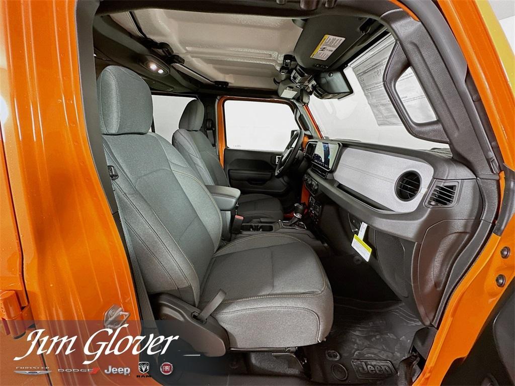 new 2025 Jeep Gladiator car, priced at $47,057