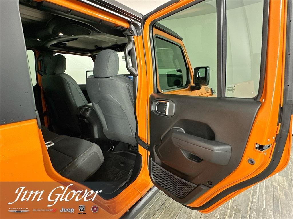 new 2025 Jeep Gladiator car, priced at $47,057