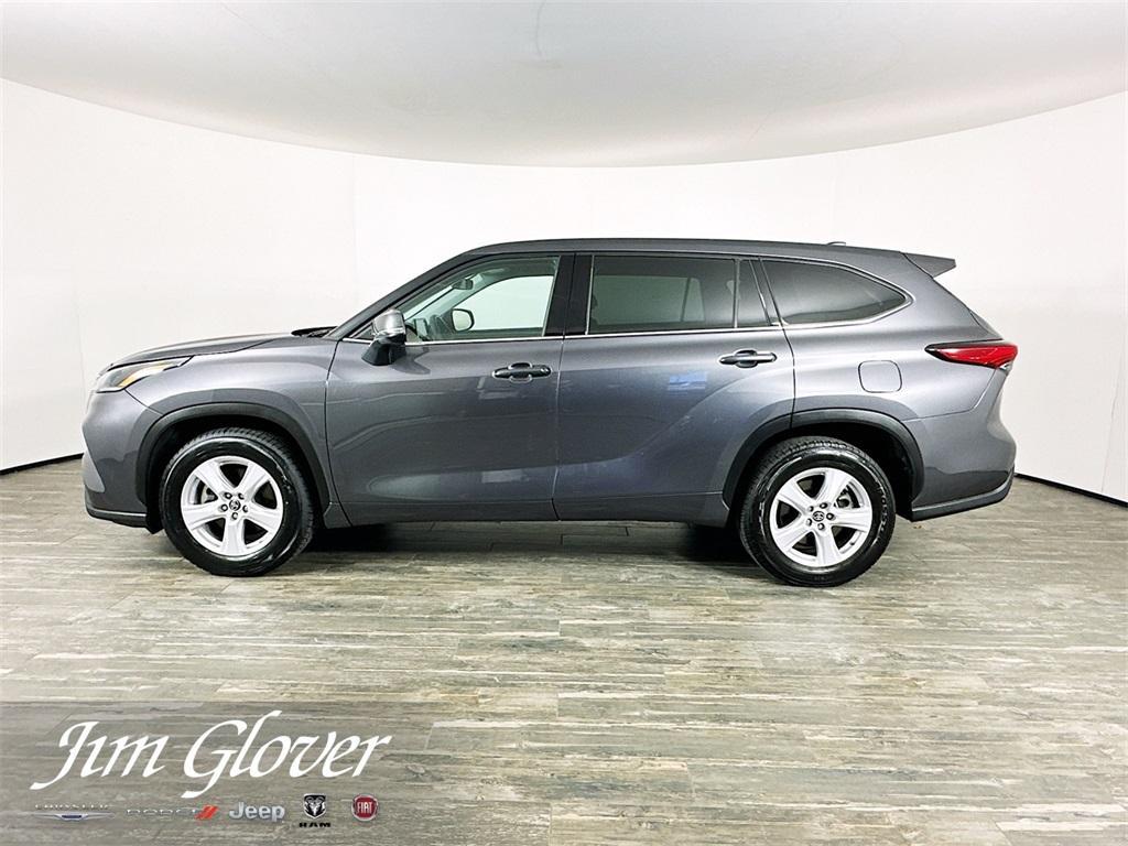 used 2021 Toyota Highlander car, priced at $27,462