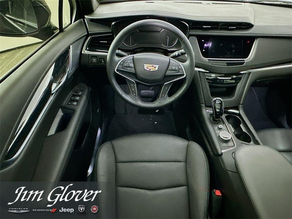 used 2025 Cadillac XT5 car, priced at $46,658