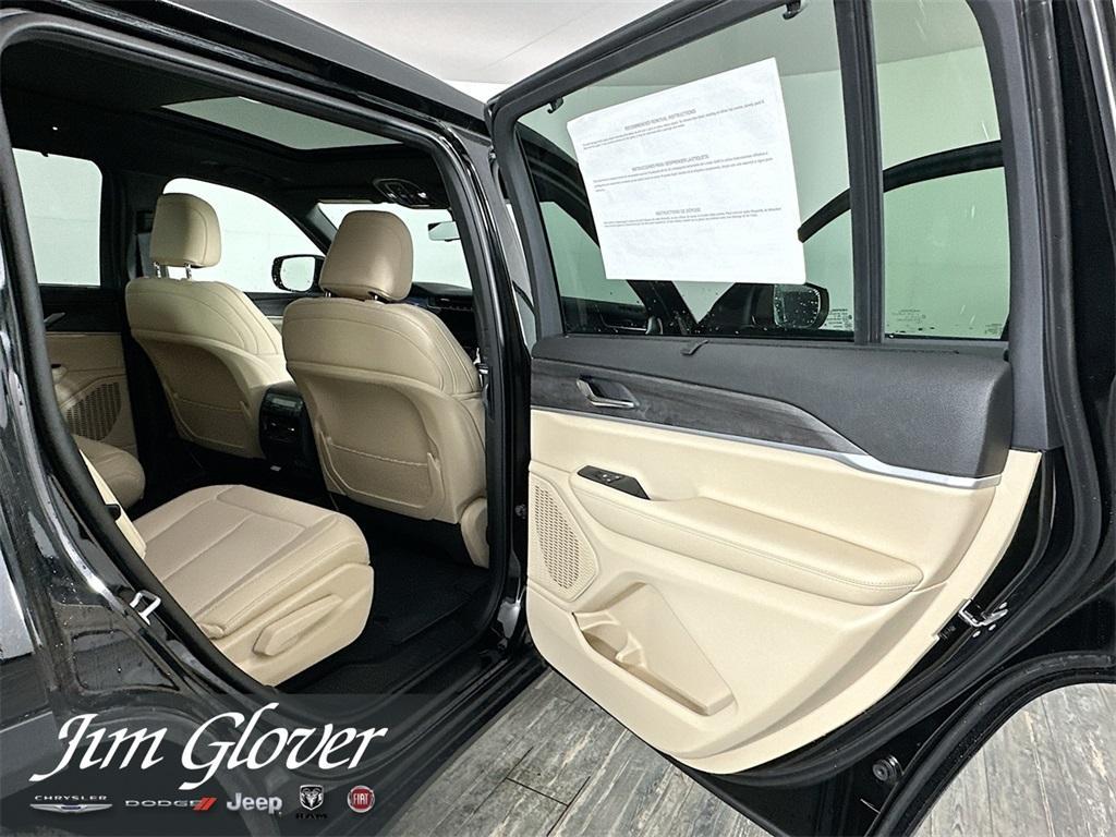 new 2025 Jeep Grand Cherokee L car, priced at $51,469