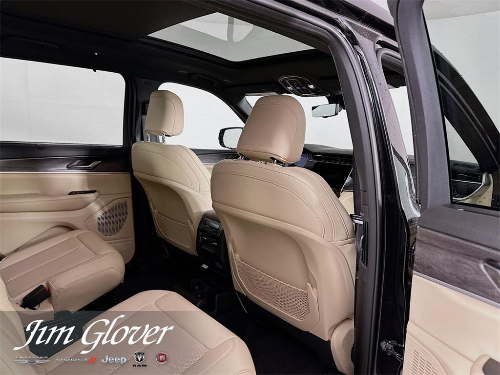 new 2025 Jeep Grand Cherokee L car, priced at $51,469