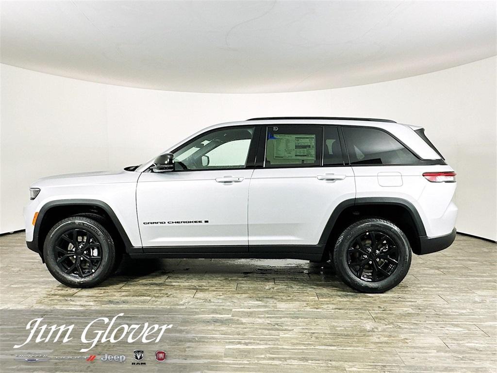 new 2025 Jeep Grand Cherokee car, priced at $37,525