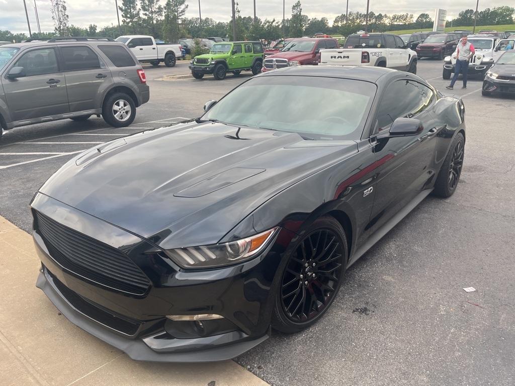 used 2017 Ford Mustang car
