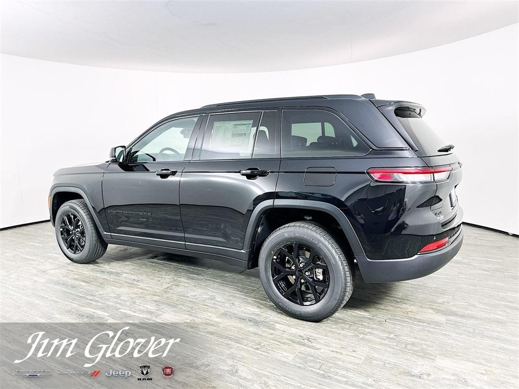 new 2025 Jeep Grand Cherokee car, priced at $40,524