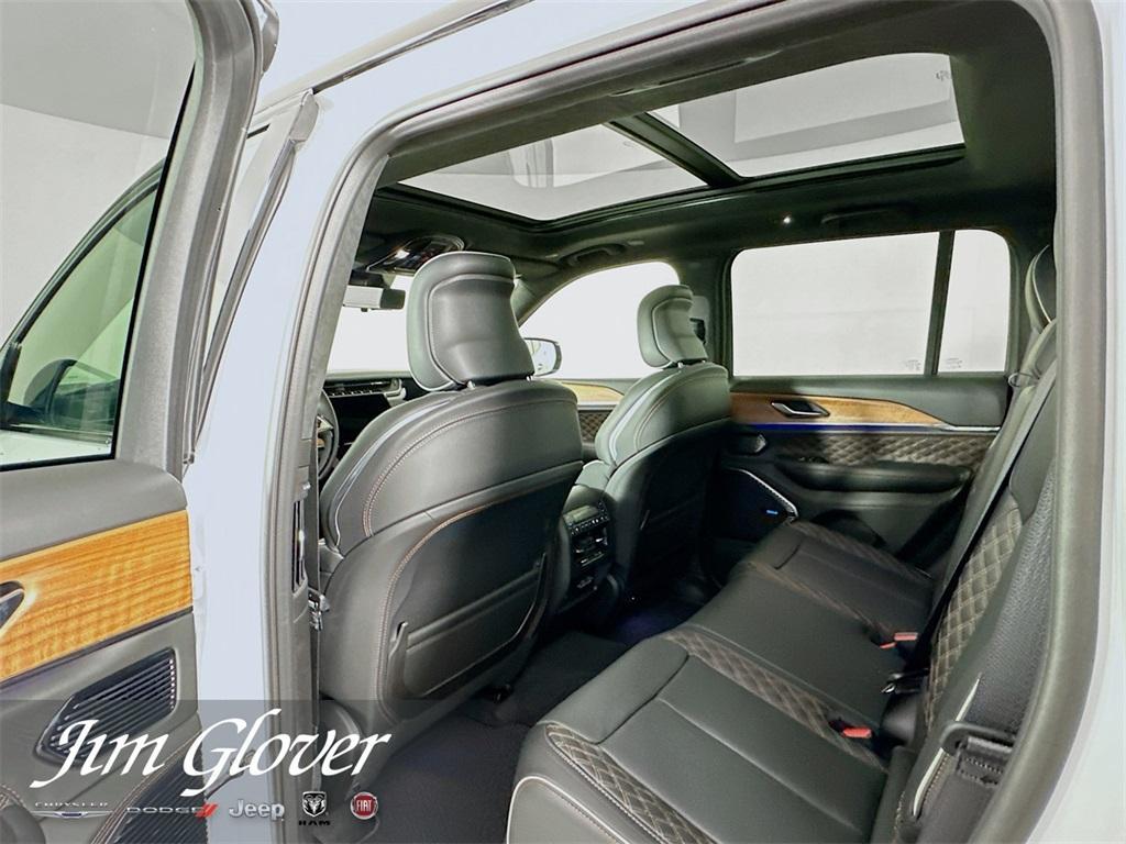 new 2025 Jeep Grand Cherokee car, priced at $63,271