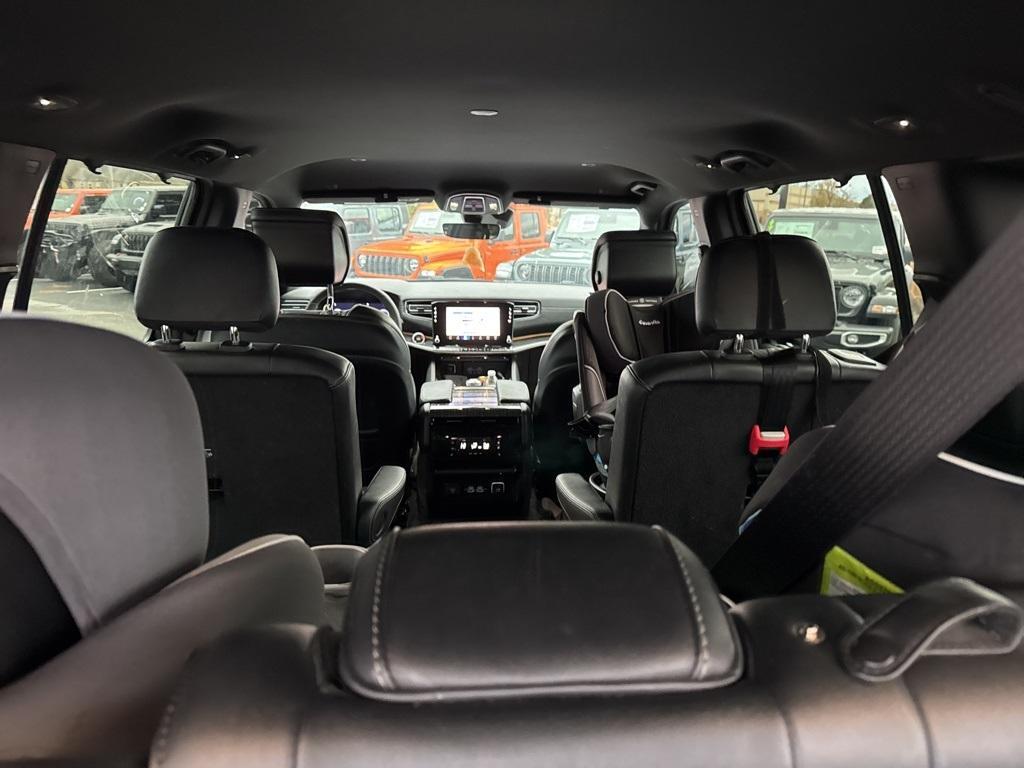 used 2022 Jeep Wagoneer car, priced at $46,638