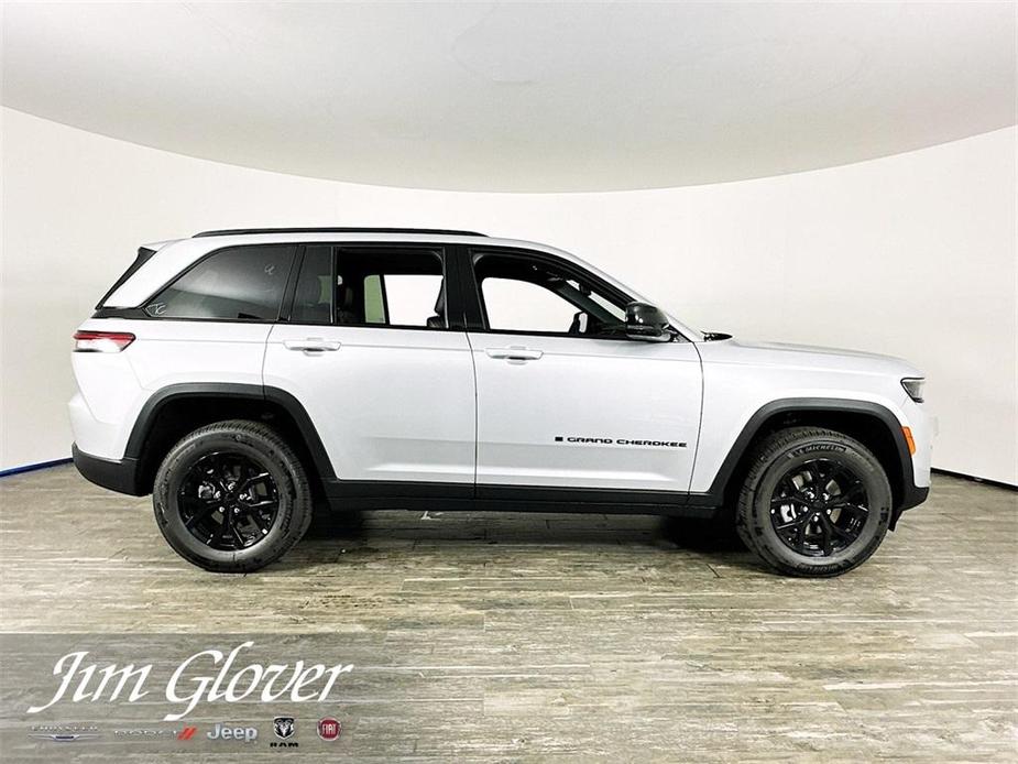 new 2024 Jeep Grand Cherokee car, priced at $39,505