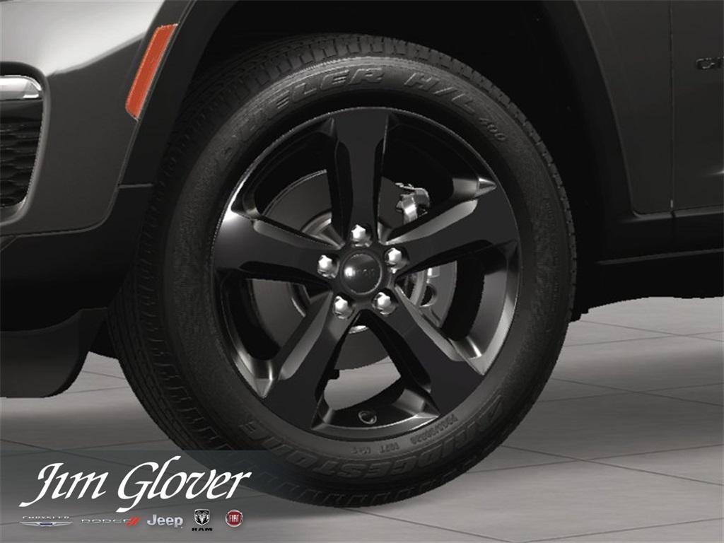 new 2025 Jeep Grand Cherokee car, priced at $45,330