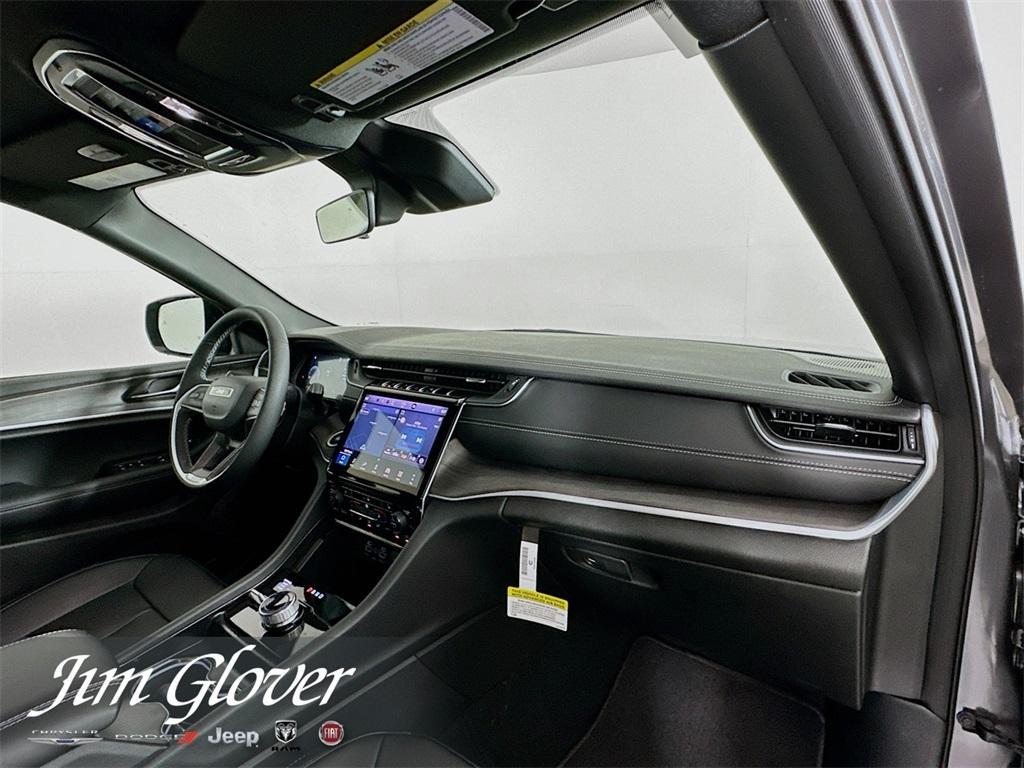 new 2025 Jeep Grand Cherokee car, priced at $44,330