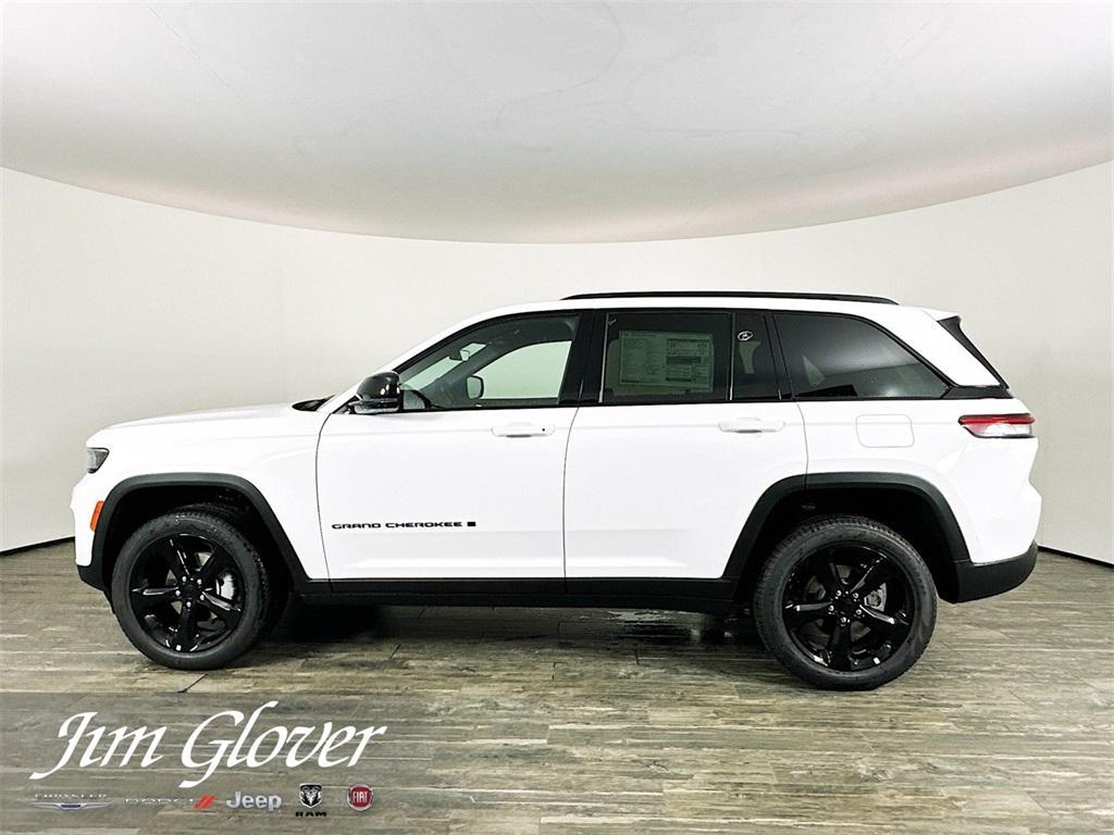 new 2025 Jeep Grand Cherokee car, priced at $43,834