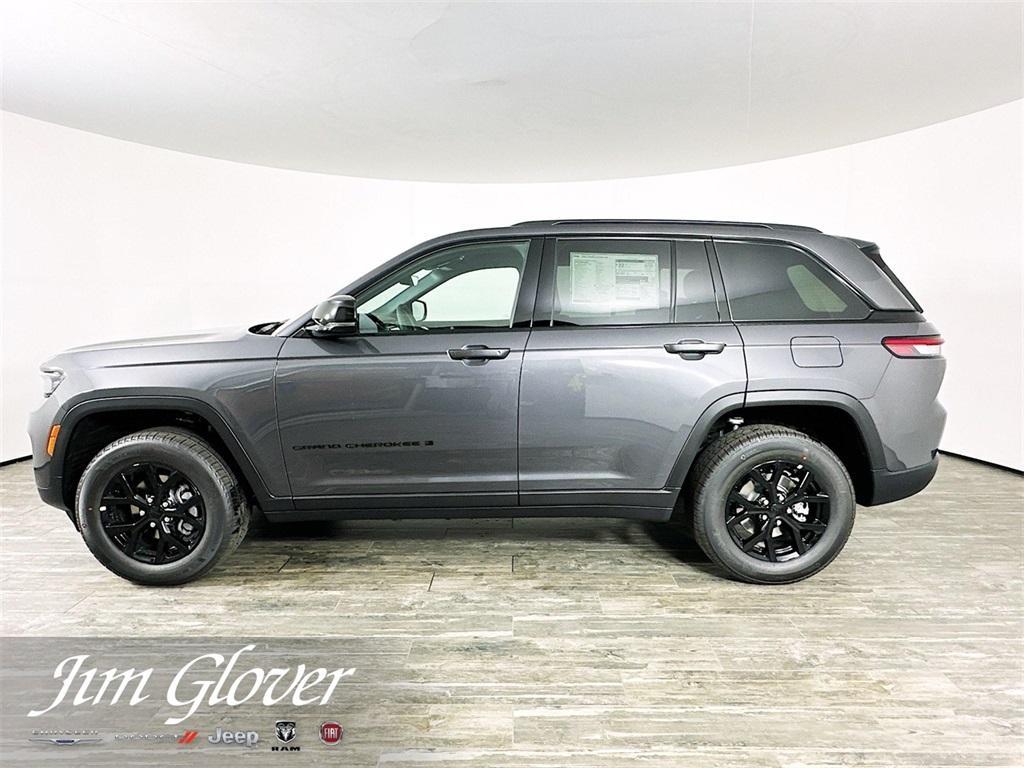 new 2025 Jeep Grand Cherokee car, priced at $40,349