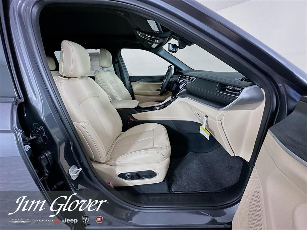 new 2025 Jeep Grand Cherokee L car, priced at $50,469