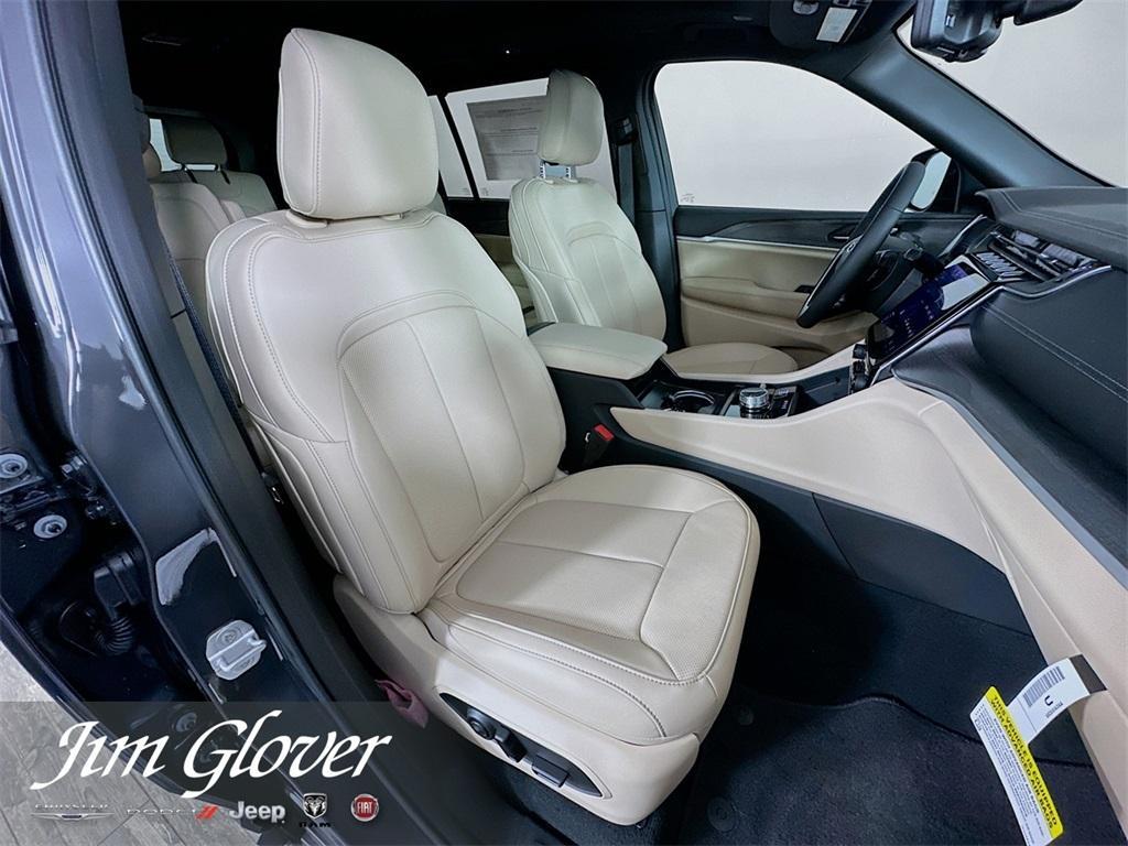 new 2025 Jeep Grand Cherokee L car, priced at $50,469