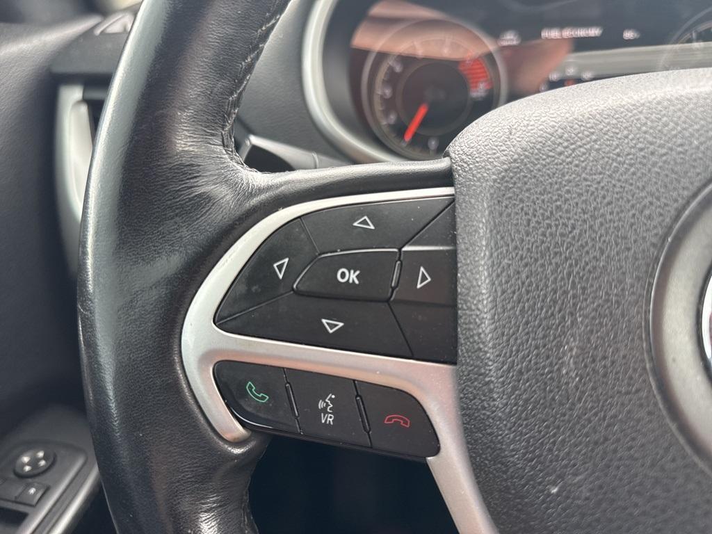 used 2016 Jeep Cherokee car, priced at $15,944