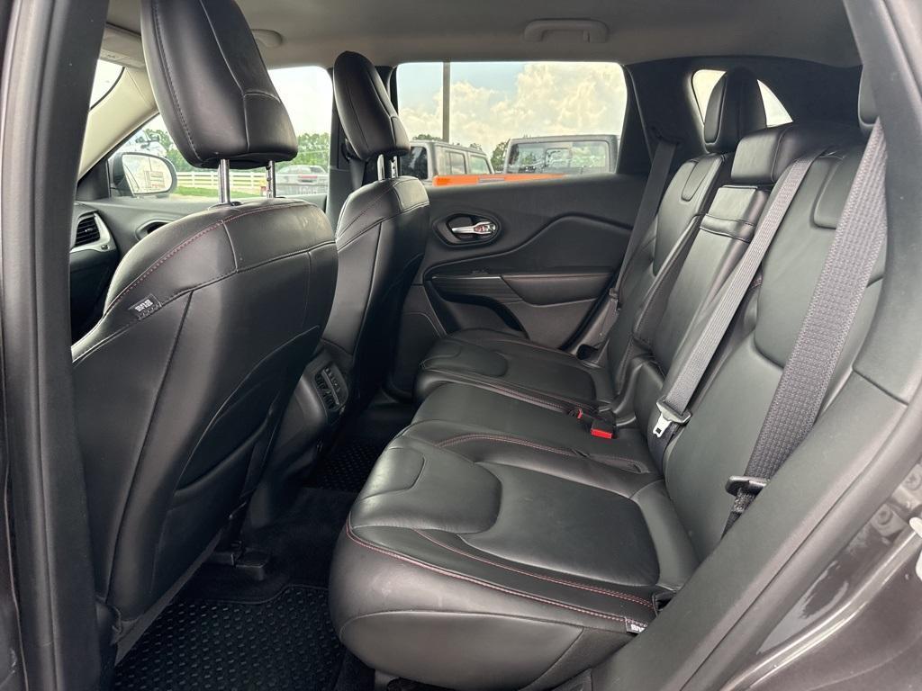 used 2016 Jeep Cherokee car, priced at $15,944
