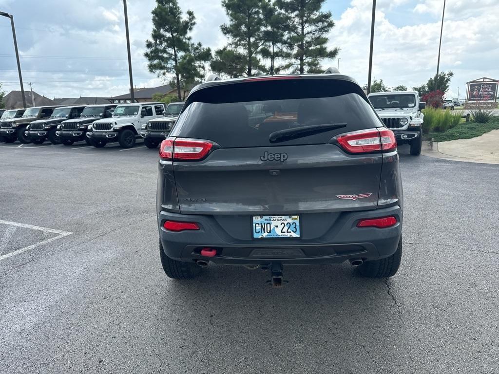 used 2016 Jeep Cherokee car, priced at $15,944