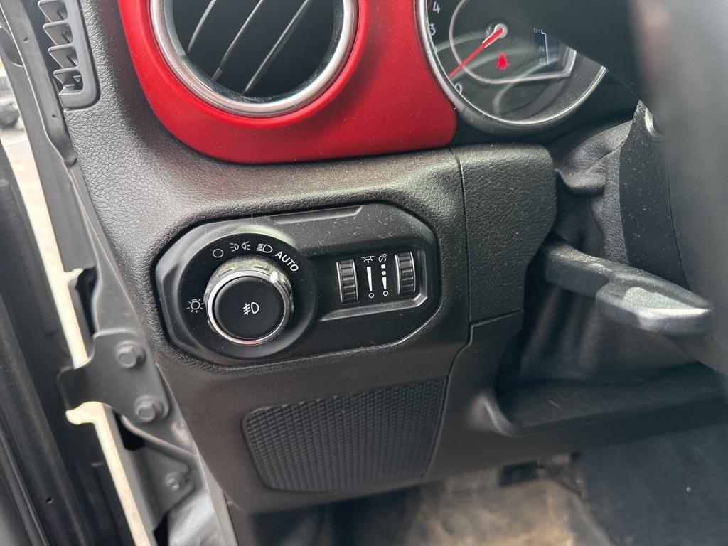 used 2019 Jeep Wrangler Unlimited car, priced at $35,422