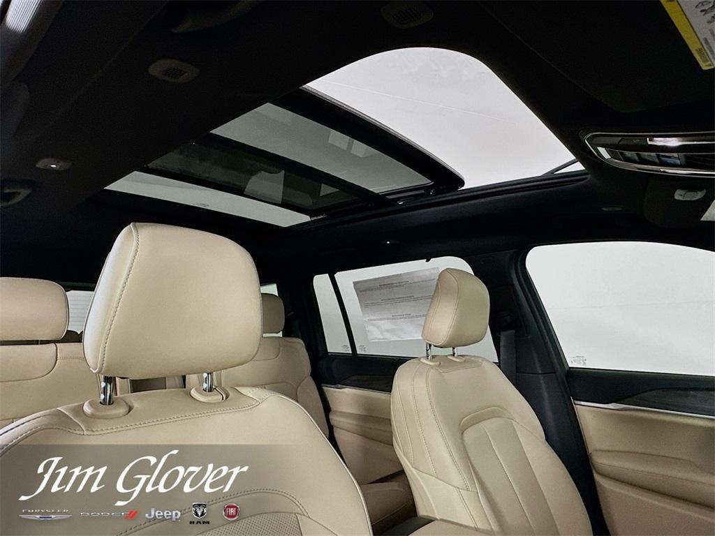 new 2025 Jeep Grand Cherokee L car, priced at $51,469