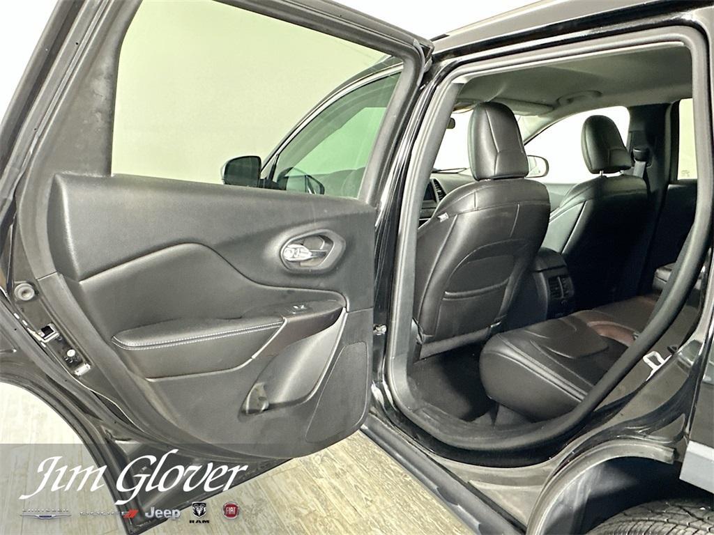 used 2019 Jeep Cherokee car, priced at $18,507