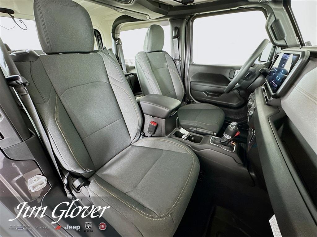 new 2025 Jeep Wrangler car, priced at $34,298