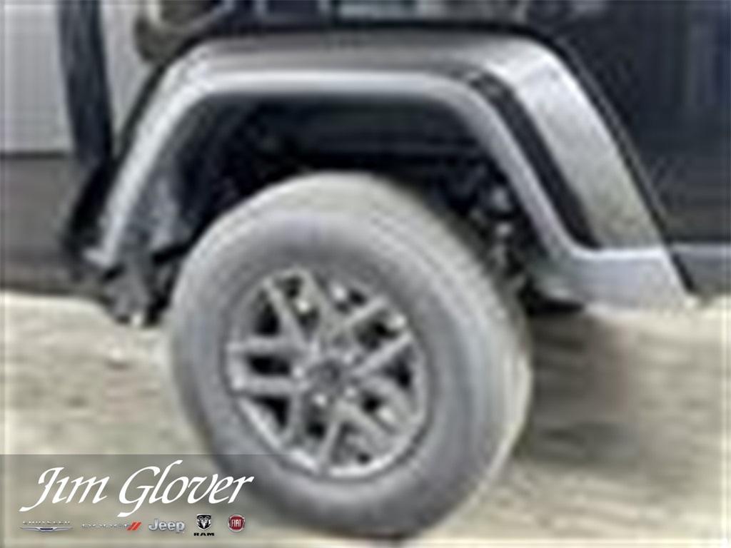new 2025 Jeep Gladiator car, priced at $40,738