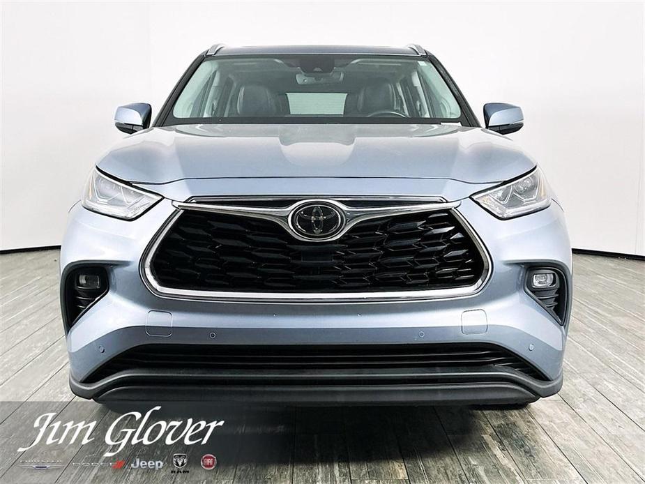 used 2021 Toyota Highlander car, priced at $26,405