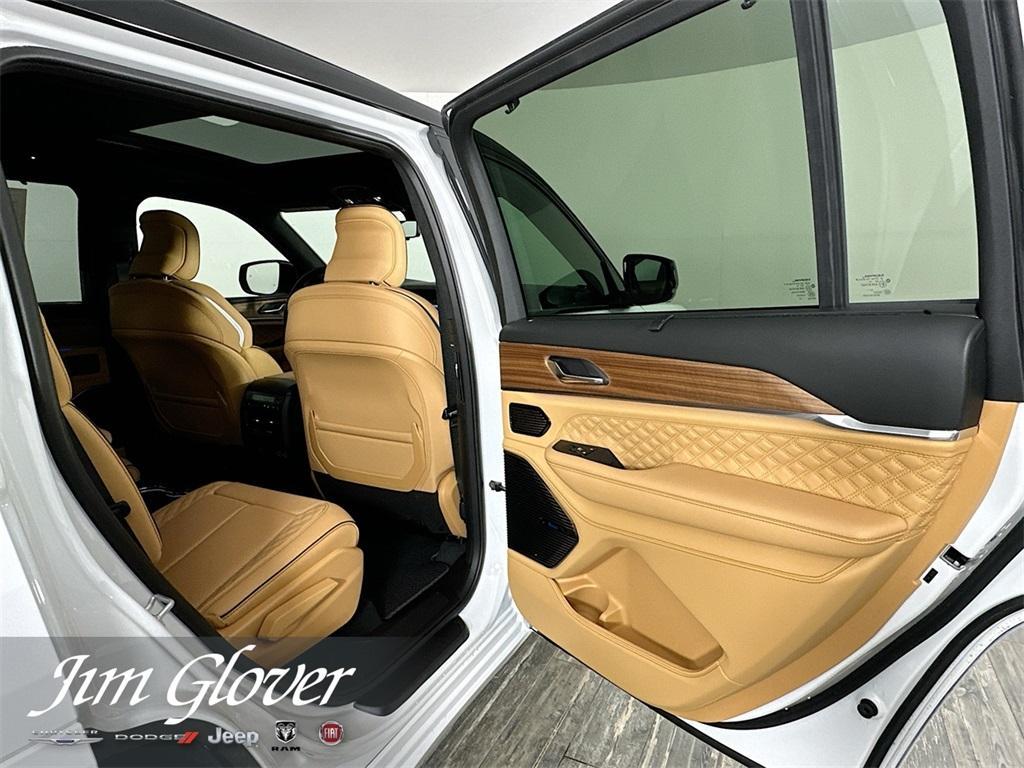 new 2025 Jeep Grand Cherokee L car, priced at $65,837
