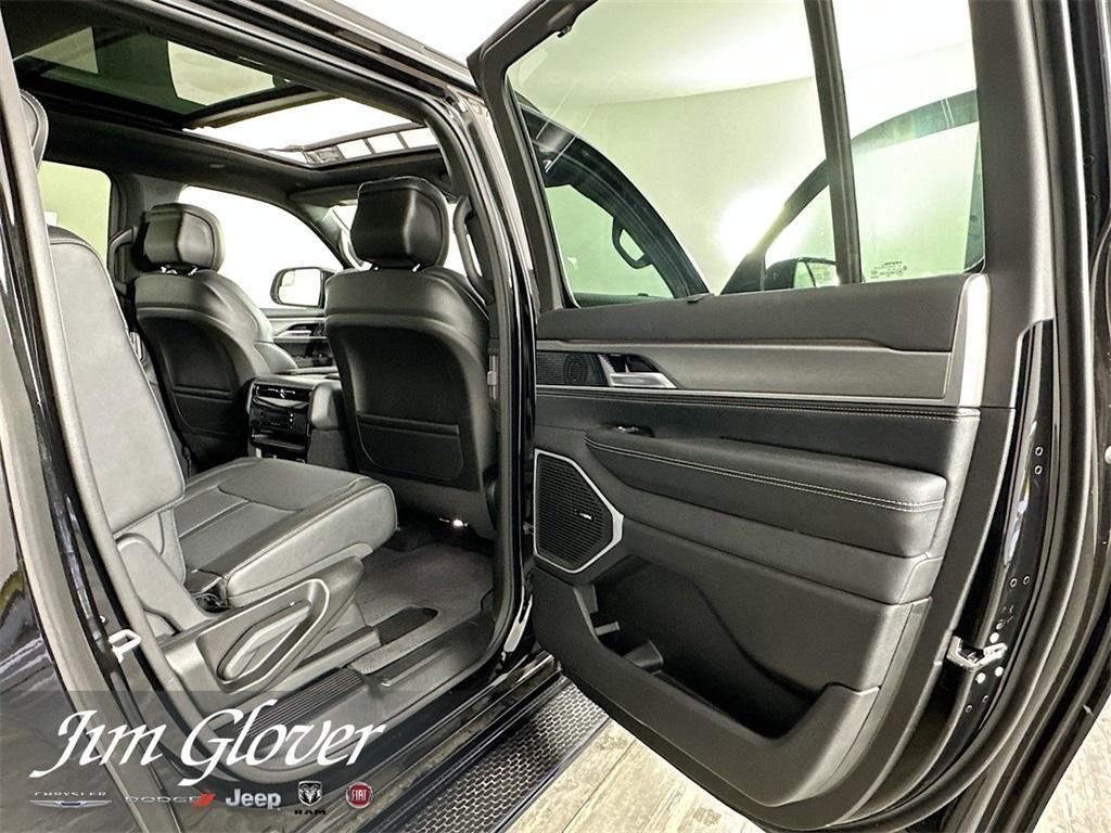 new 2025 Jeep Wagoneer L car, priced at $77,907