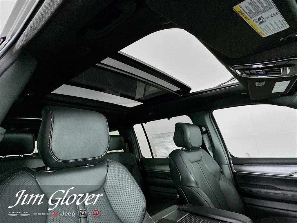 new 2025 Jeep Wagoneer L car, priced at $77,907
