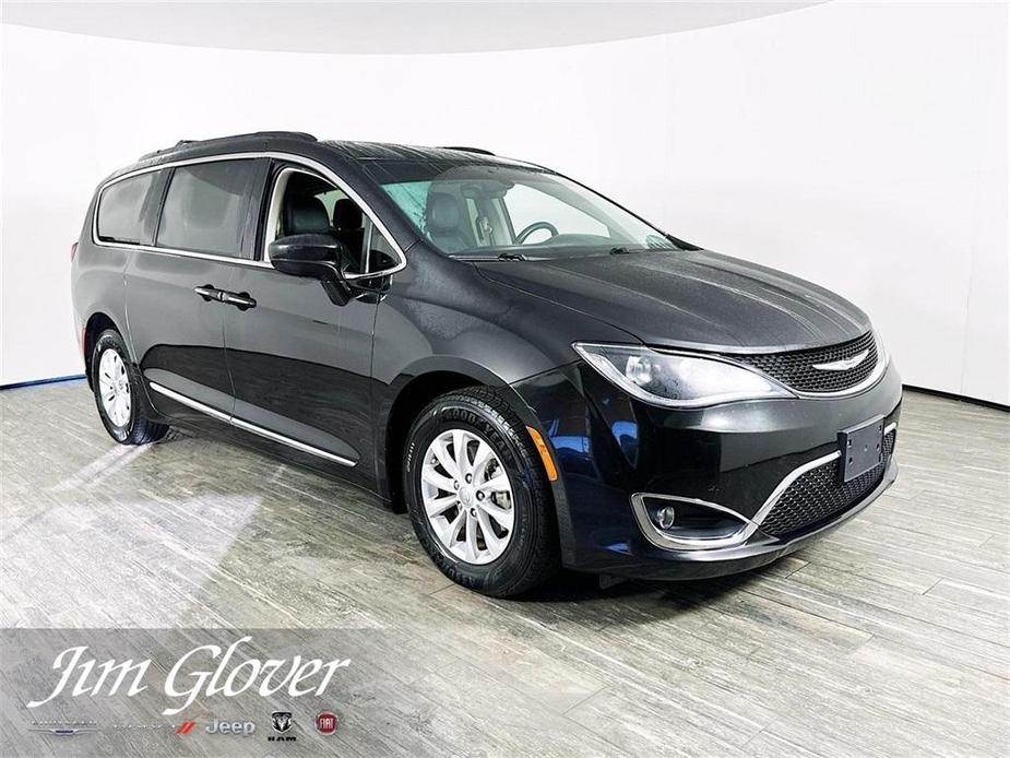 used 2017 Chrysler Pacifica car, priced at $14,623