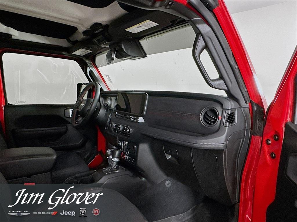 used 2024 Jeep Gladiator car, priced at $46,156
