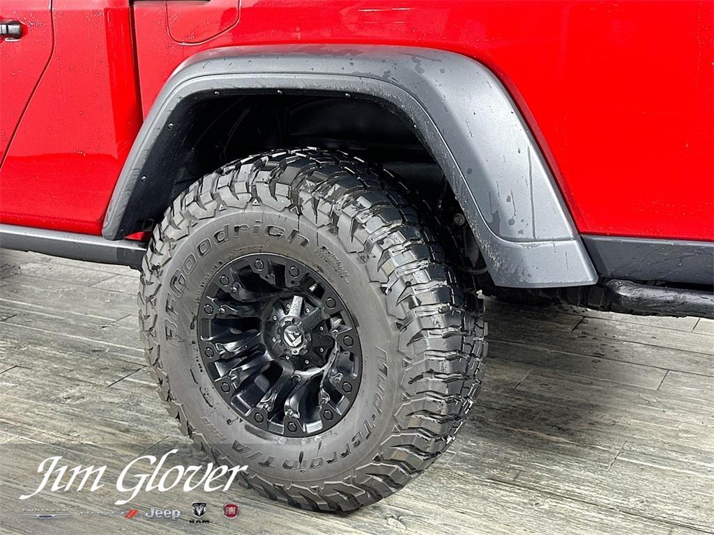 used 2024 Jeep Gladiator car, priced at $46,156