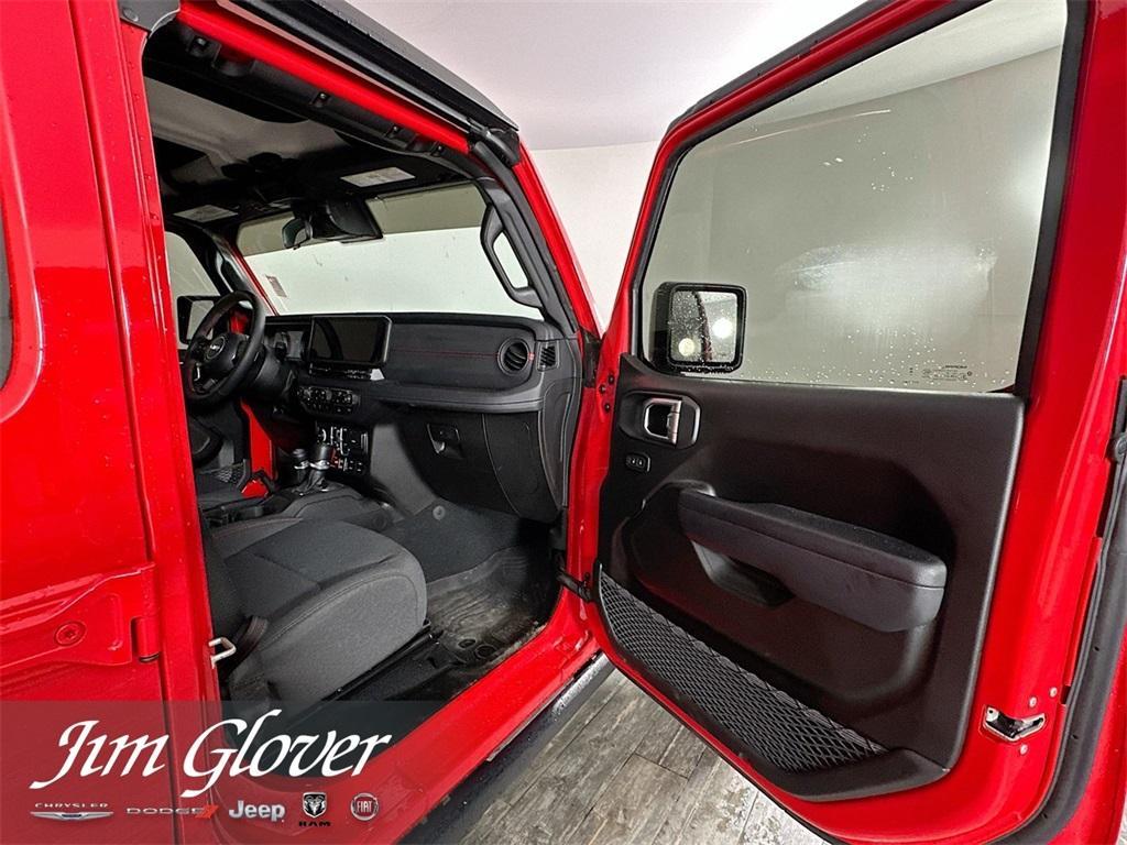 used 2024 Jeep Gladiator car, priced at $46,156
