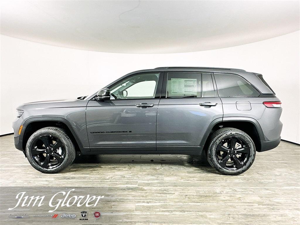 new 2025 Jeep Grand Cherokee car, priced at $44,591