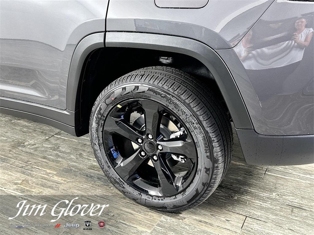 new 2025 Jeep Grand Cherokee car, priced at $44,591