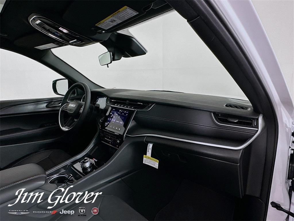 new 2025 Jeep Grand Cherokee car, priced at $41,263