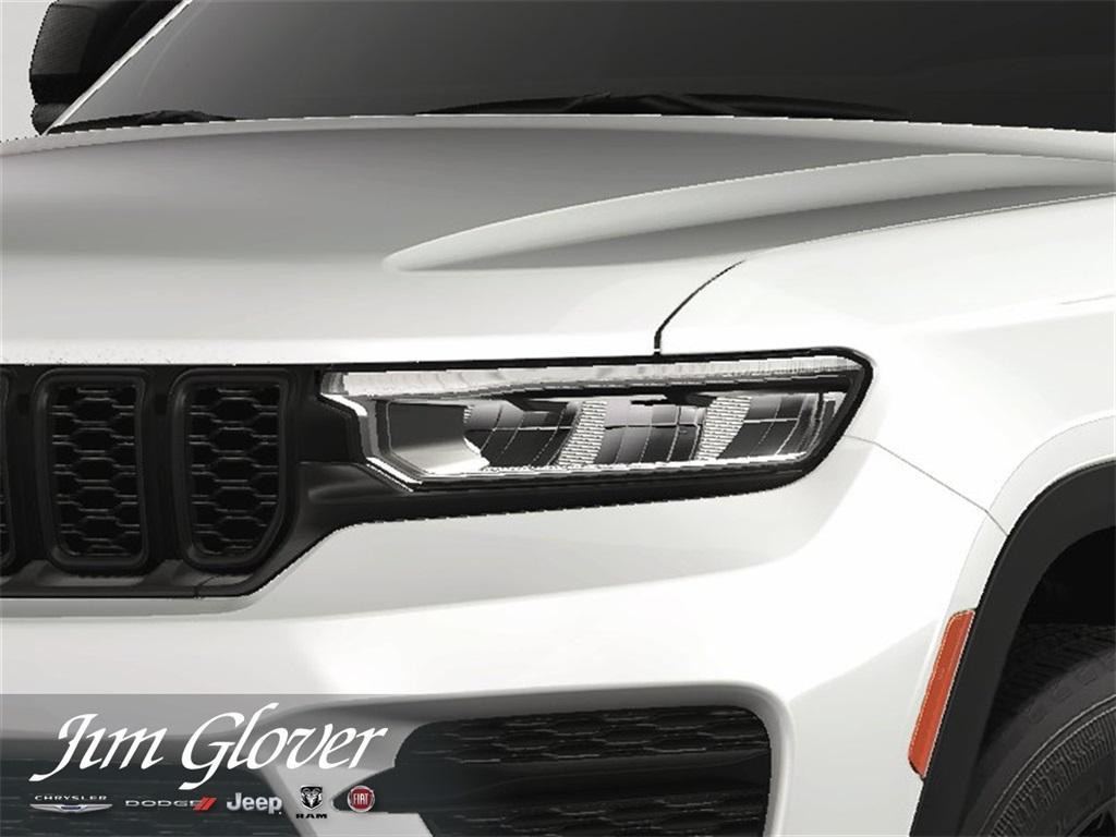 new 2025 Jeep Grand Cherokee car, priced at $43,130
