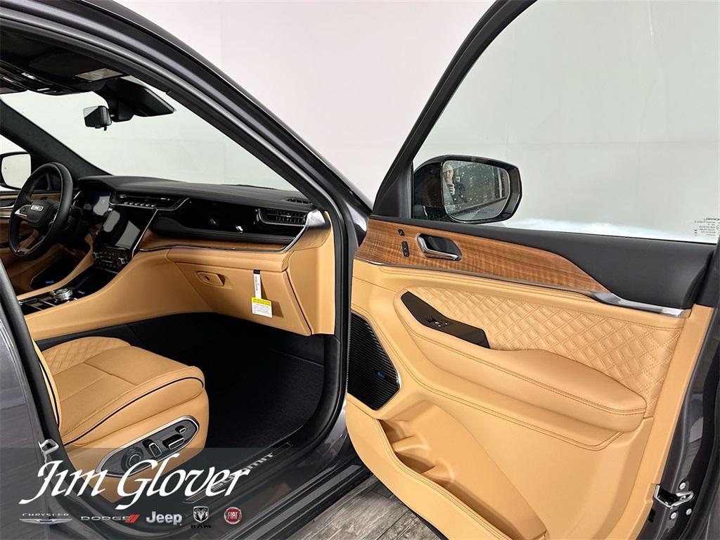 new 2025 Jeep Grand Cherokee L car, priced at $66,335