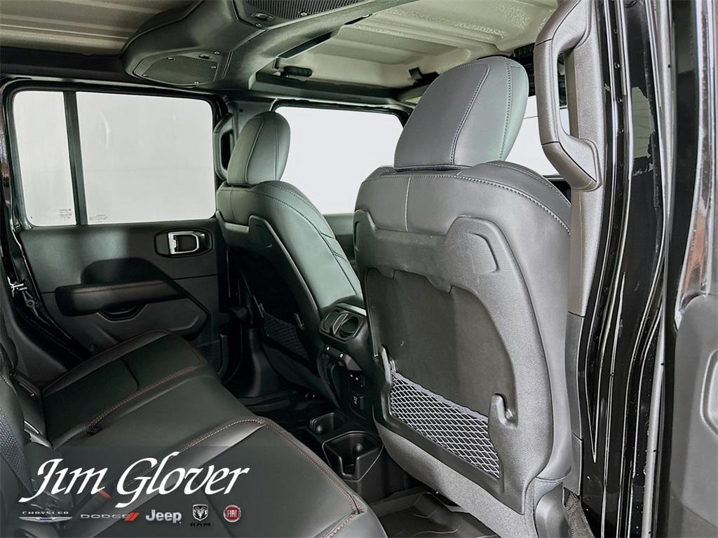 new 2025 Jeep Gladiator car, priced at $52,323