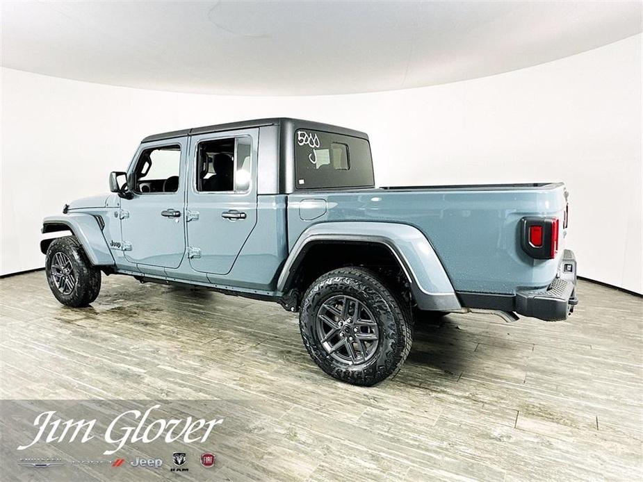 new 2024 Jeep Gladiator car, priced at $45,000