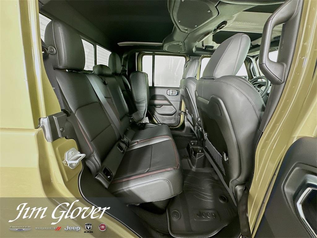 new 2025 Jeep Gladiator car, priced at $52,006