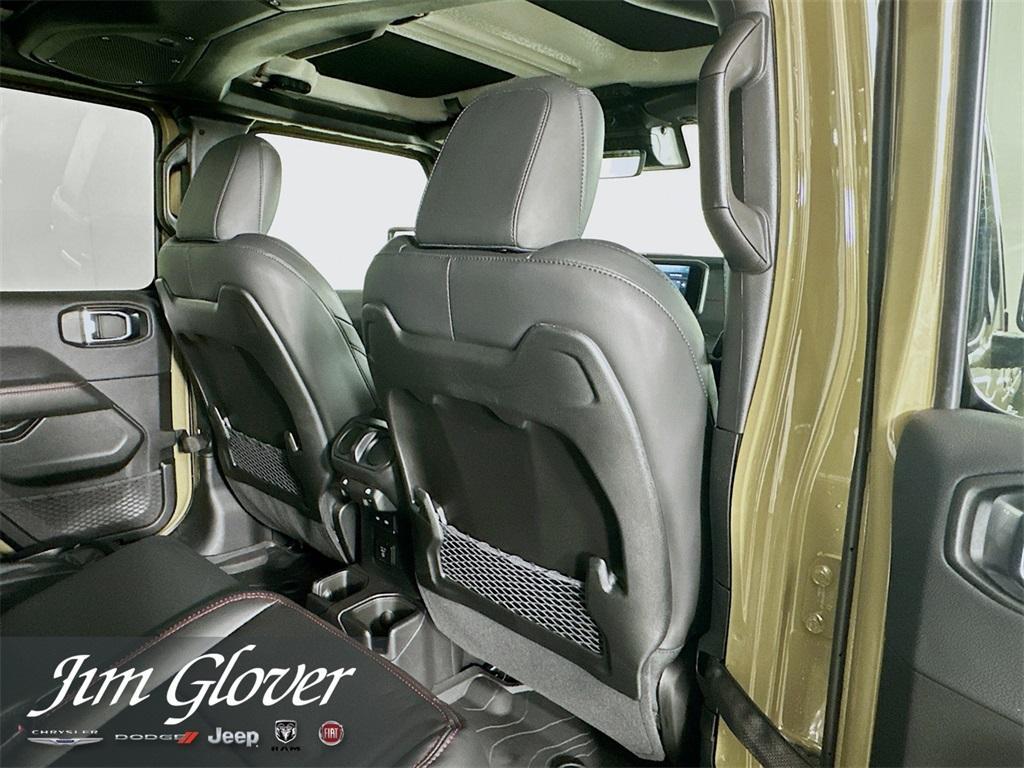 new 2025 Jeep Gladiator car, priced at $52,006