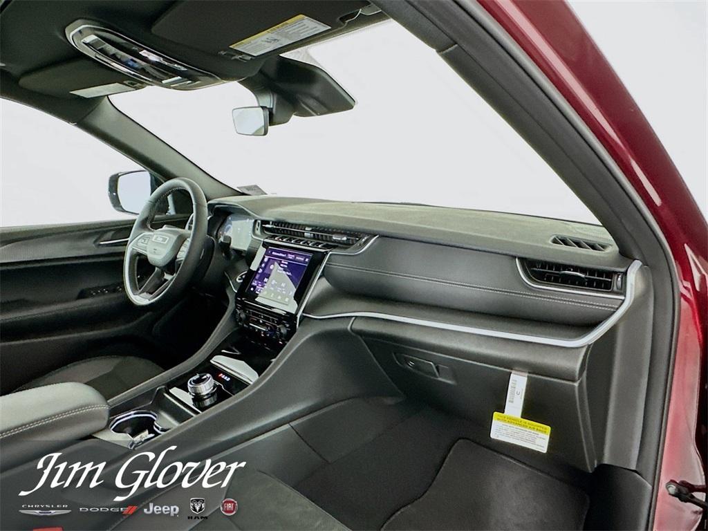 new 2025 Jeep Grand Cherokee L car, priced at $43,301