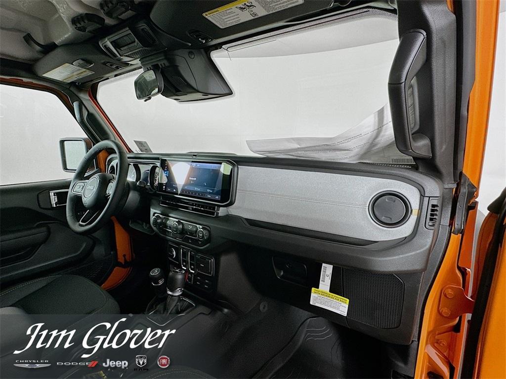 new 2025 Jeep Wrangler car, priced at $42,077