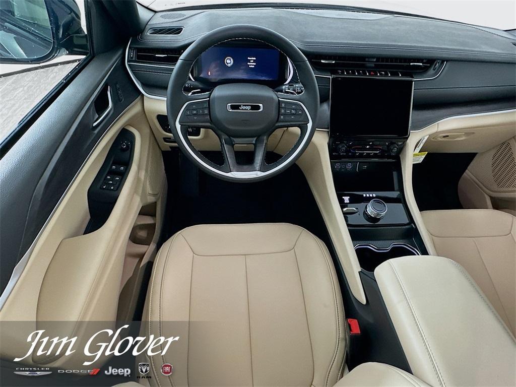 new 2025 Jeep Grand Cherokee car, priced at $45,455